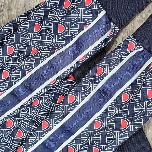 Champion Blue and Red Patterned Jacket - Picture 9 of 16